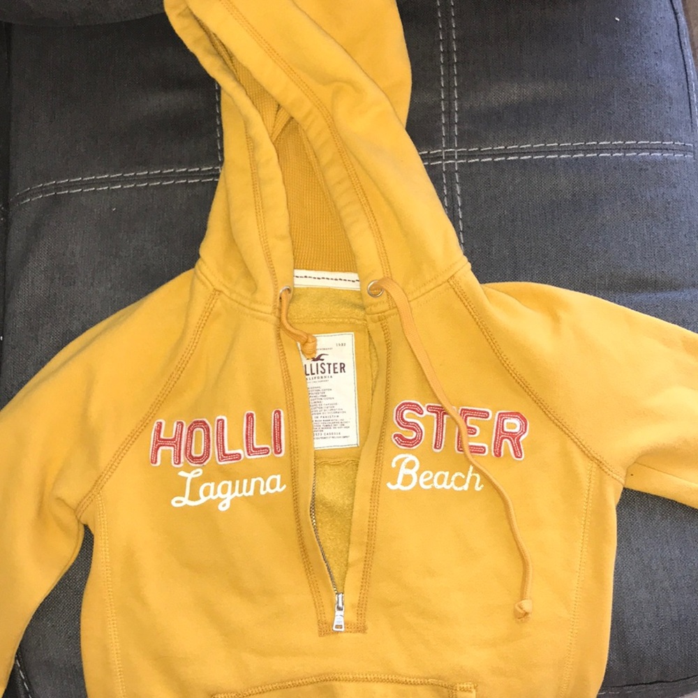 Mustard yellow Hollister pull over hoodie